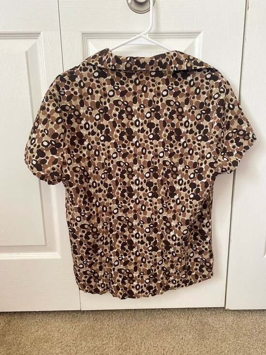 Christopher & Banks Brown Geometric Bubble Print Short Sleeve Button Down Blouse - Picture 9 of 11